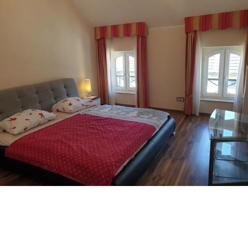 City Apartment mit 2 Privat Zimmer # lange Zeit istmöglich#long time is possible