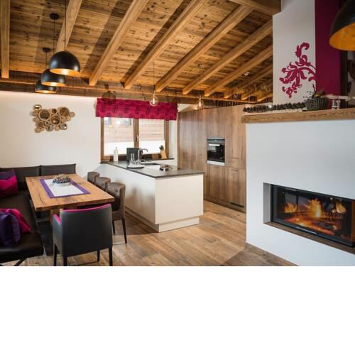 Top class chalet with 4 bathrooms near small slope