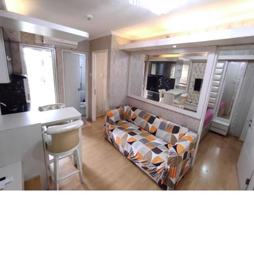 Toptravel Bassura City