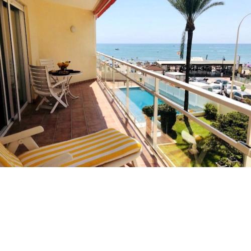 TORREMOLINOS BEACHFRONT by AlohaMálaga