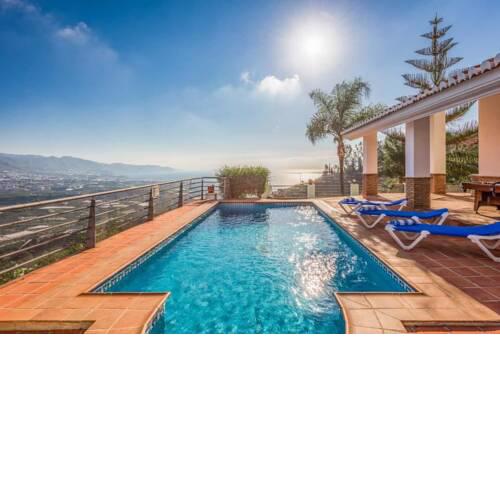 Torrox Villa Sleeps 8 with Pool Air Con and WiFi