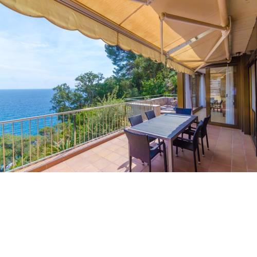 Tossa de Mar Villa Sleeps 6 Air Con T509574