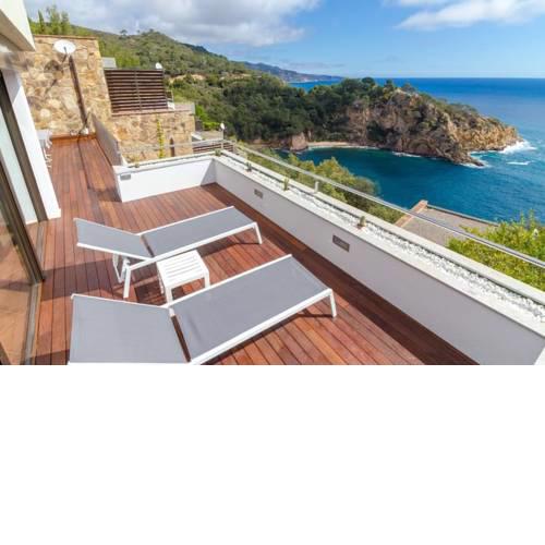 Tossa de Mar Villa Sleeps 6