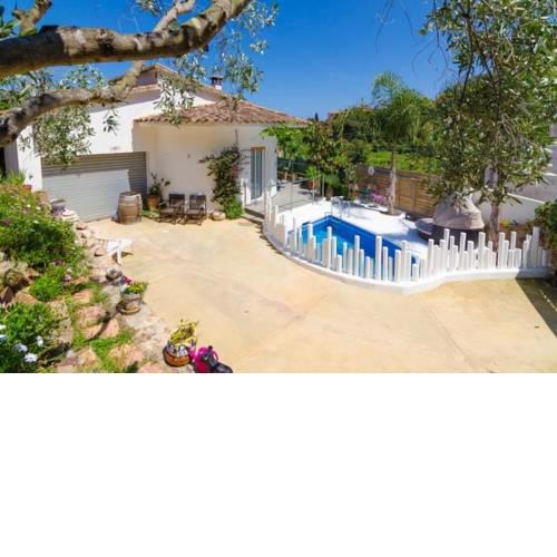Tossa de Mar Villa Sleeps 8 Pool