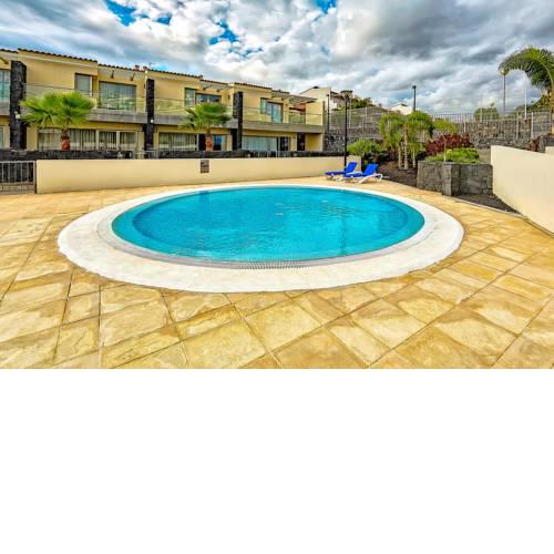 Townhouse 3 bedrooms on the first line