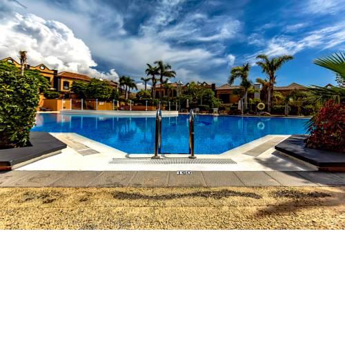 Townhouse in La Duquesa