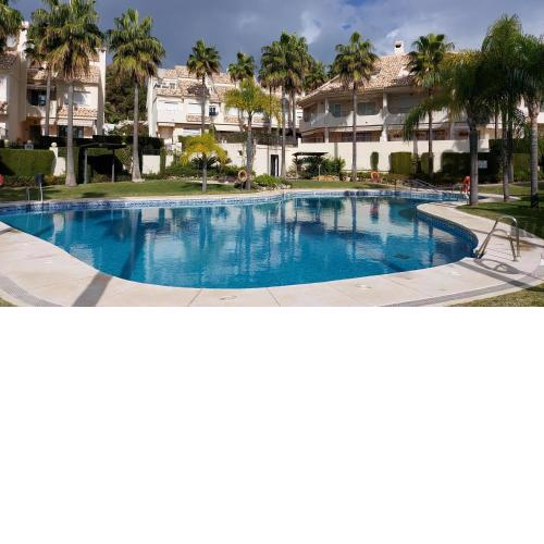 Townhouse with beautifull sea view in Costabella