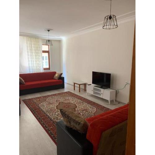 Trabzon Meydanın Göbeğinde Kiralık Daire