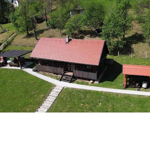 Tradicionalna drvena kuća za odmor Stara murva