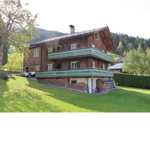 Traditional Austrian chalet in Bramberg, close to the ski lift