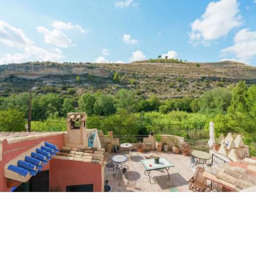 Traditional Cottage in Castile-La Mancha with pool and country views