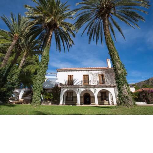Traditional Holiday Home in Novelda with Private Pool