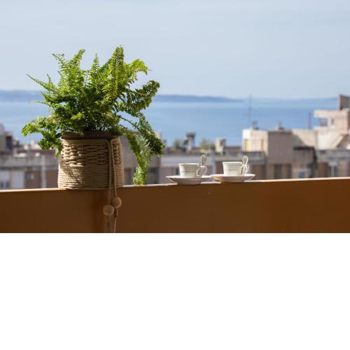 Tranquil Retreat w/ Balcony Sea View & Workspace