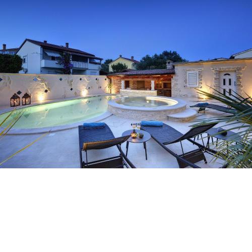 Traumhafte Finca mit privatem Pool nur 600 Meter bis zum Sandstrand mit Klima, WLAN, Terrasse, Grill
