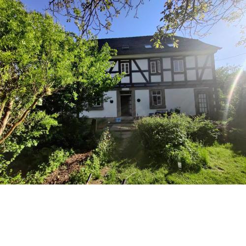 Traumhaftes Landhaus mit riesengrossen Garten