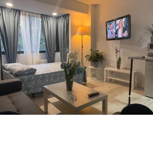 Travel and Holidays Plaza Castilla