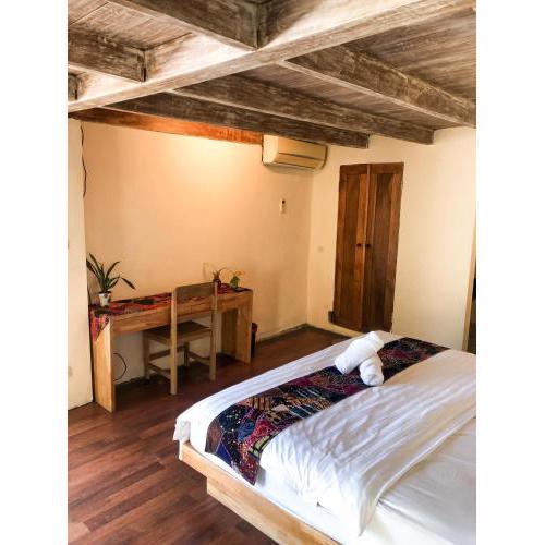 Tree House Lodge