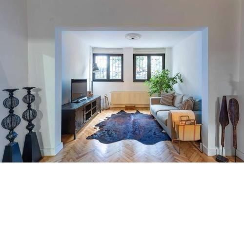 Trendy Cool Stylish 1bed1bath Terrace Home! #127