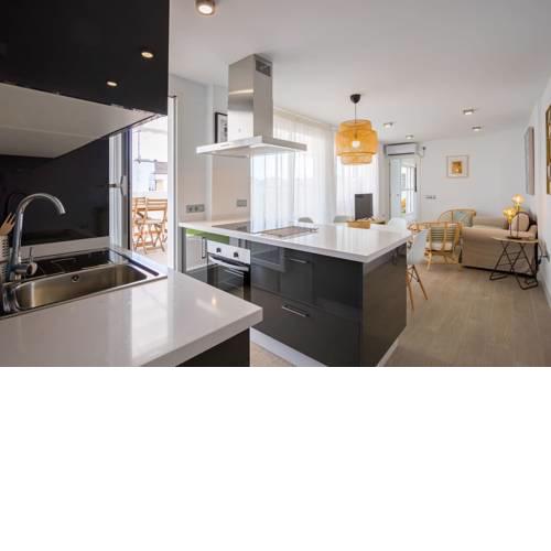 Triana Deluxe Skyview by Valcambre