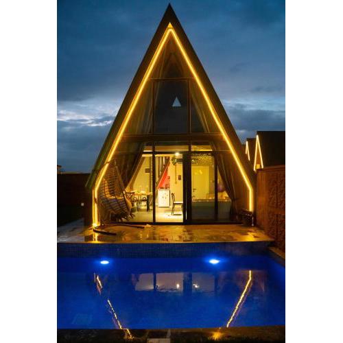 Triangle Life Suit