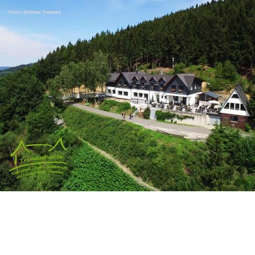 Triniushütte Hotel & Ferienwohnung "Thüringens schönste Aussicht"