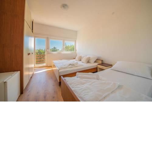 Triple Room Starigrad 17698k