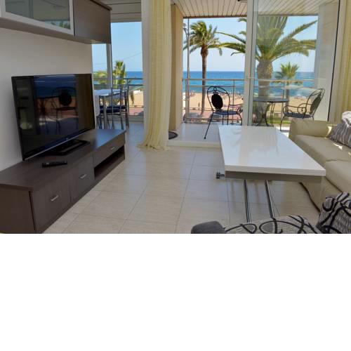 Tropic Seafront Apartments