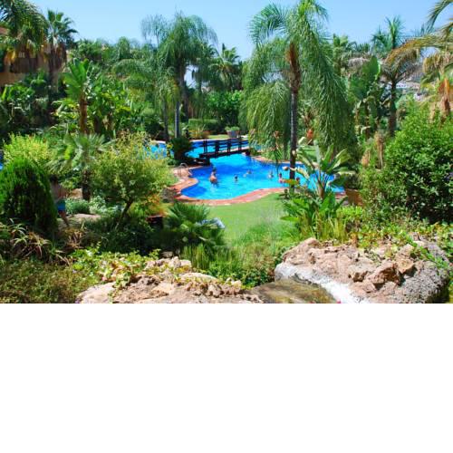 Tropical Holiday Apartment