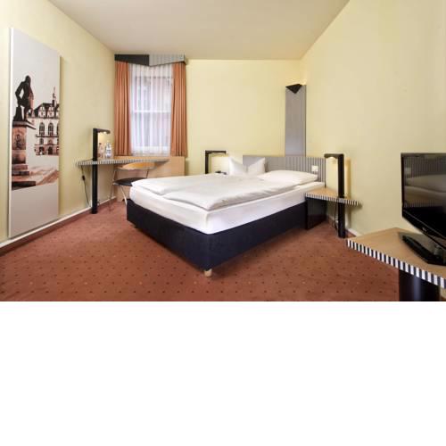 TRYP by Wyndham Halle