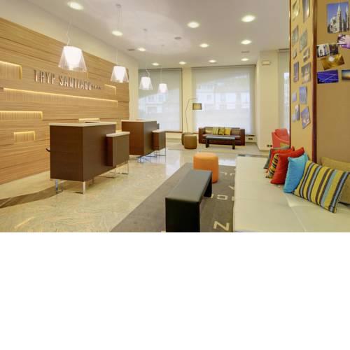 Tryp Santiago
