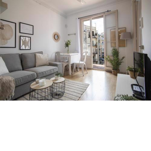 TU32PAR218 - Big and spacious apartment downtown