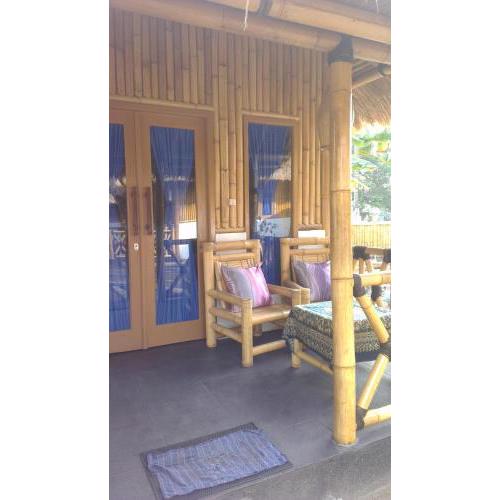 Tua Tua Keladi Bungalows
