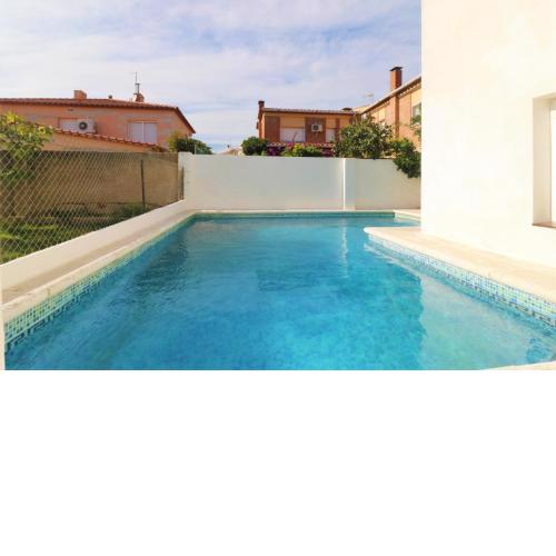 Turo 1 - Piso son piscina comunitaria