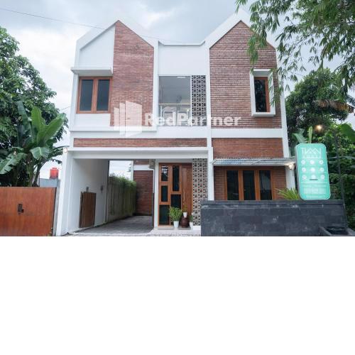 Twin House near UII Yogyakarta RedPartner