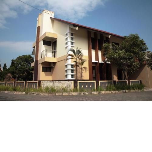 Twin House