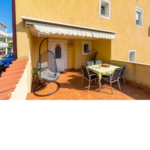 Two-Bedroom Apartment Crikvenica 1