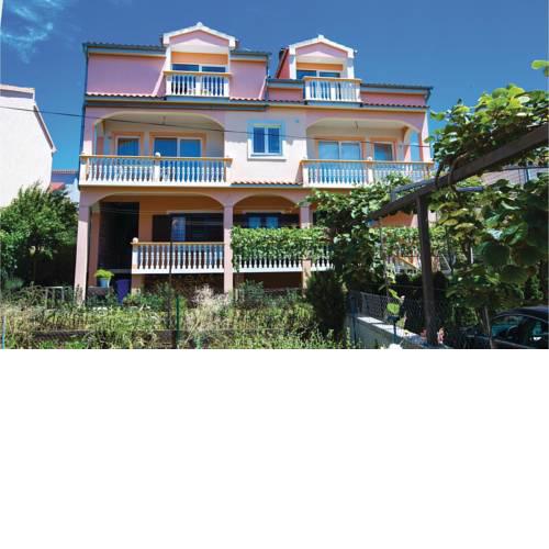 Two-Bedroom Apartment in Biograd
