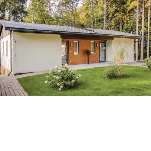 Two-Bedroom Apartment in Crinitzberg/Barenwalde