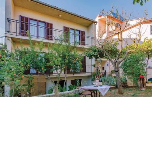 Two-Bedroom Apartment in Fazana