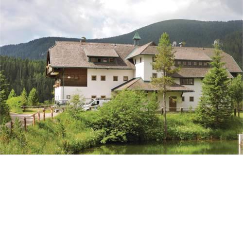 Two-Bedroom Apartment in Glodnitz