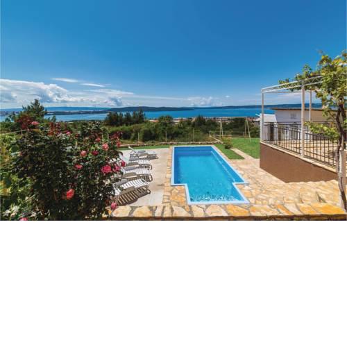Two-Bedroom Apartment in Kastel Sucurac