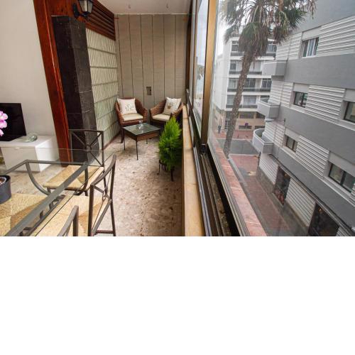 Two-Bedroom Apartment in Las Canteras Beach with WiFi