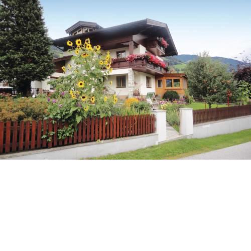 Two-Bedroom Apartment in Piesendorf