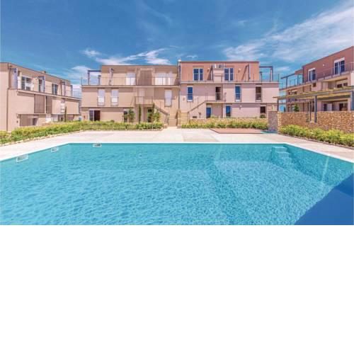 Two-Bedroom Apartment in Povljana