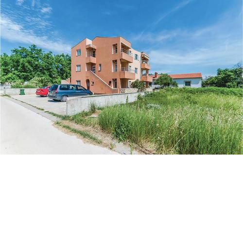Two-Bedroom Apartment in Privlaka