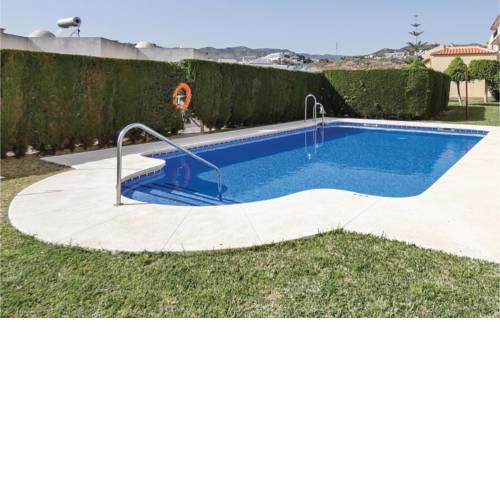 Two-Bedroom Apartment in Rincon de la Victoria