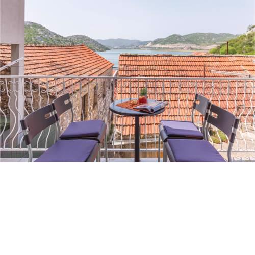 Two-Bedroom Apartment in Rogotin