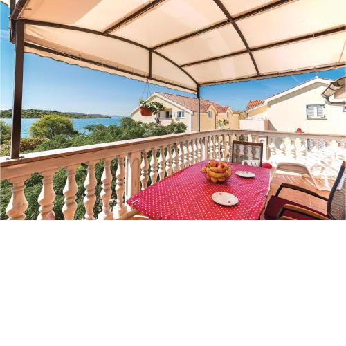Two-bedroom Apartment In Srima 2