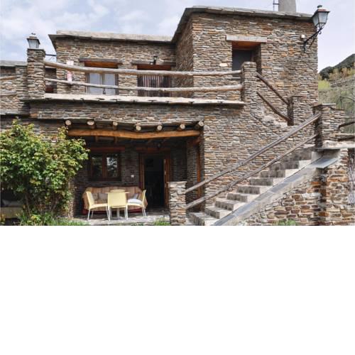 Two-Bedroom Apartment in Trevelez