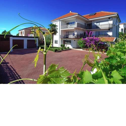 Two-Bedroom Apartment in Zadar I
